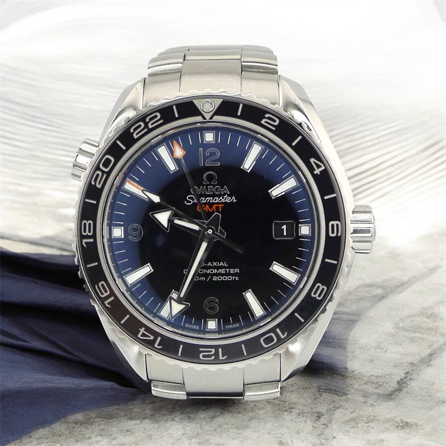 Omega - Planet Ocean - GMT -black/black  - Seamaster 44mm