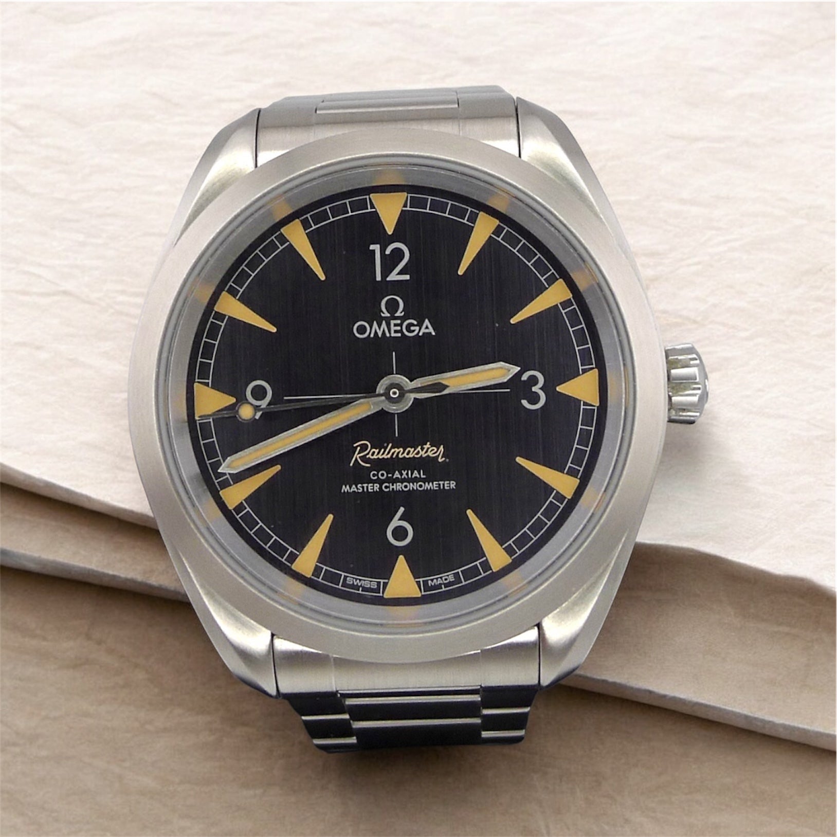 Omega - Railmaster - Excellent condition - 220.10.40.20.01.001